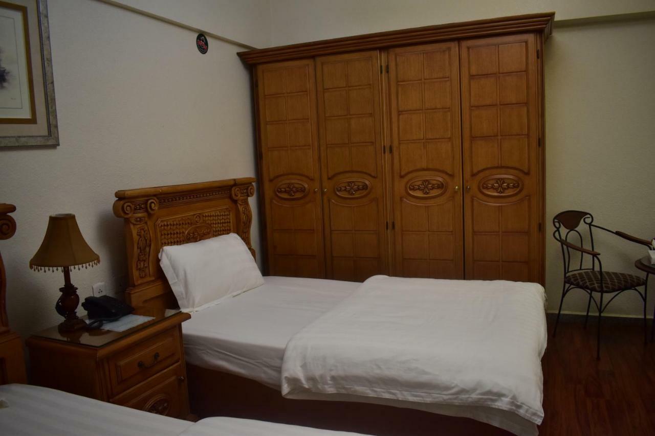 Genac Hotel