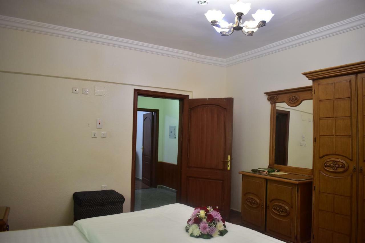Genac Hotel 2*